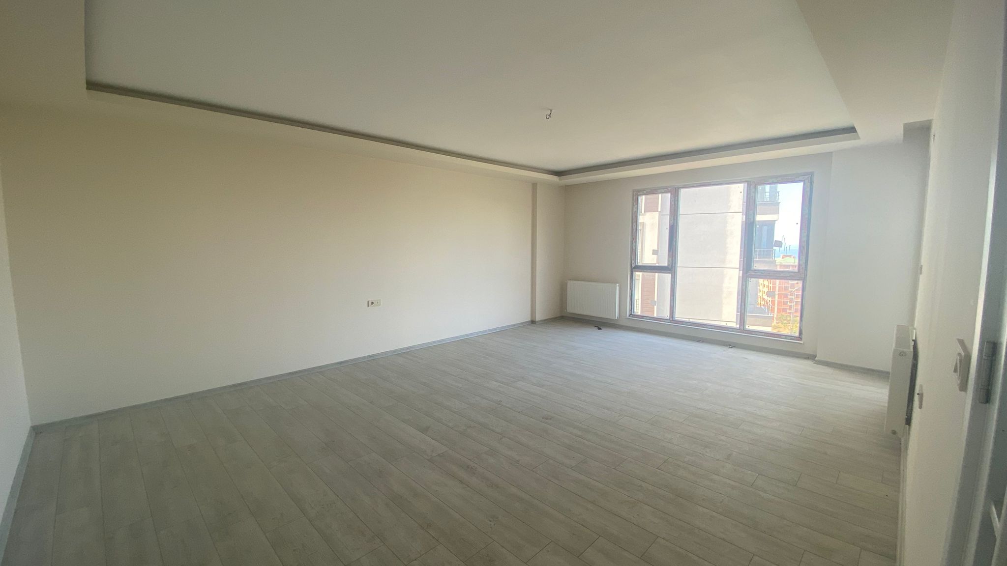 YALINCAK MAHALLESİNDE DENİZ MANZARLI 3+1 SIFIR KİRALIK DAİRE